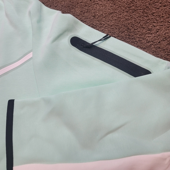 Nike Sportswear Tech Fleece Full-Zip Hoodie Mint Green CU4489-379 Mens Sizes New - Picture 4 of 8